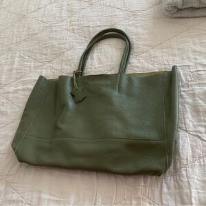 Pampora Olive Green Leather Tote Bag